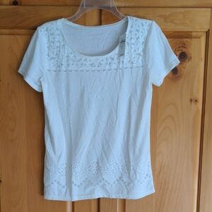 Ann Taylor White Embroidered Short Sleeve Top